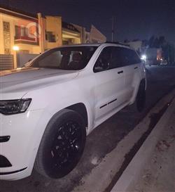 جیپ گراند شیرۆکی